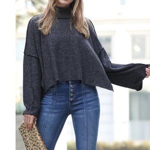 Lydiane - NWOT Black Melange Side-Slit Mock Neck Sidetail Sweater - Women